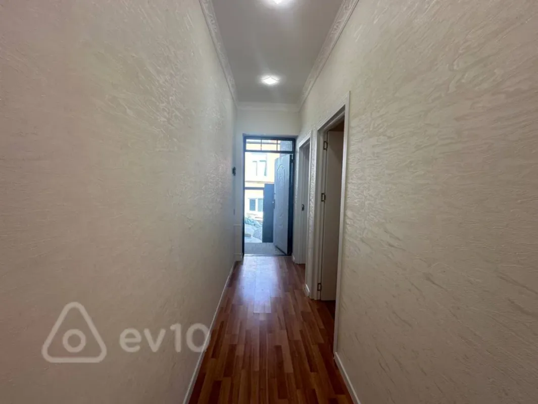Satılır 2 otaqlı həyət evi 50 m²