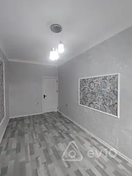 Satılır 3 otaqlı köhnə tikili 75 m²