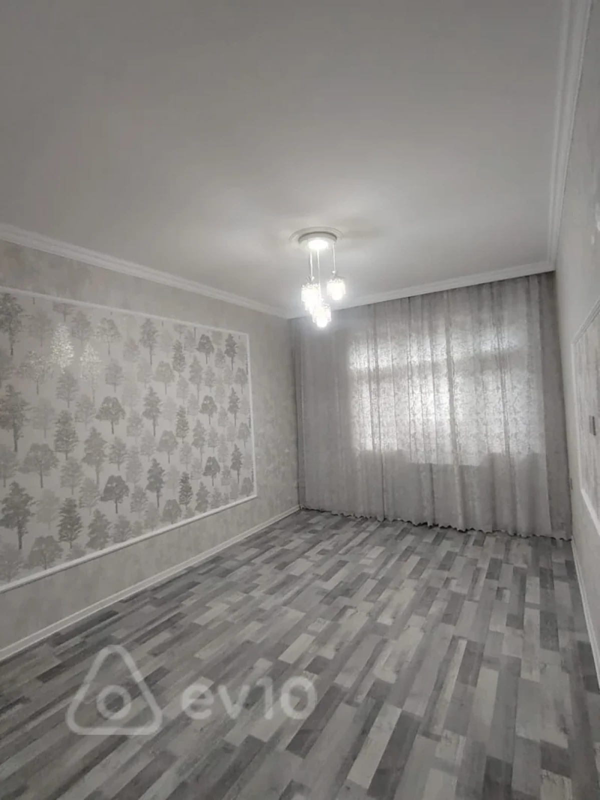 Satılır 3 otaqlı köhnə tikili 75 m²