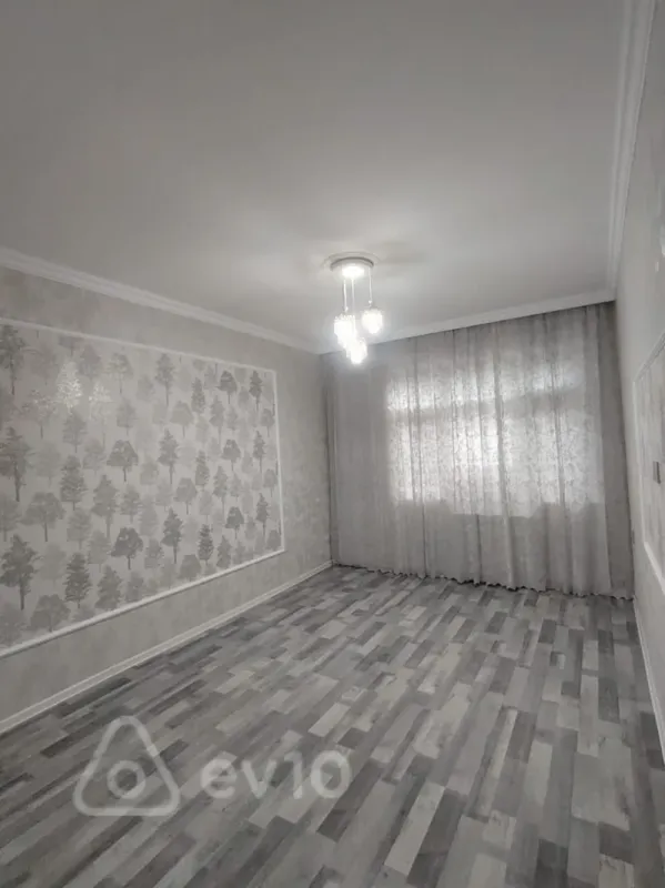 Satılır 3 otaqlı köhnə tikili 75 m²