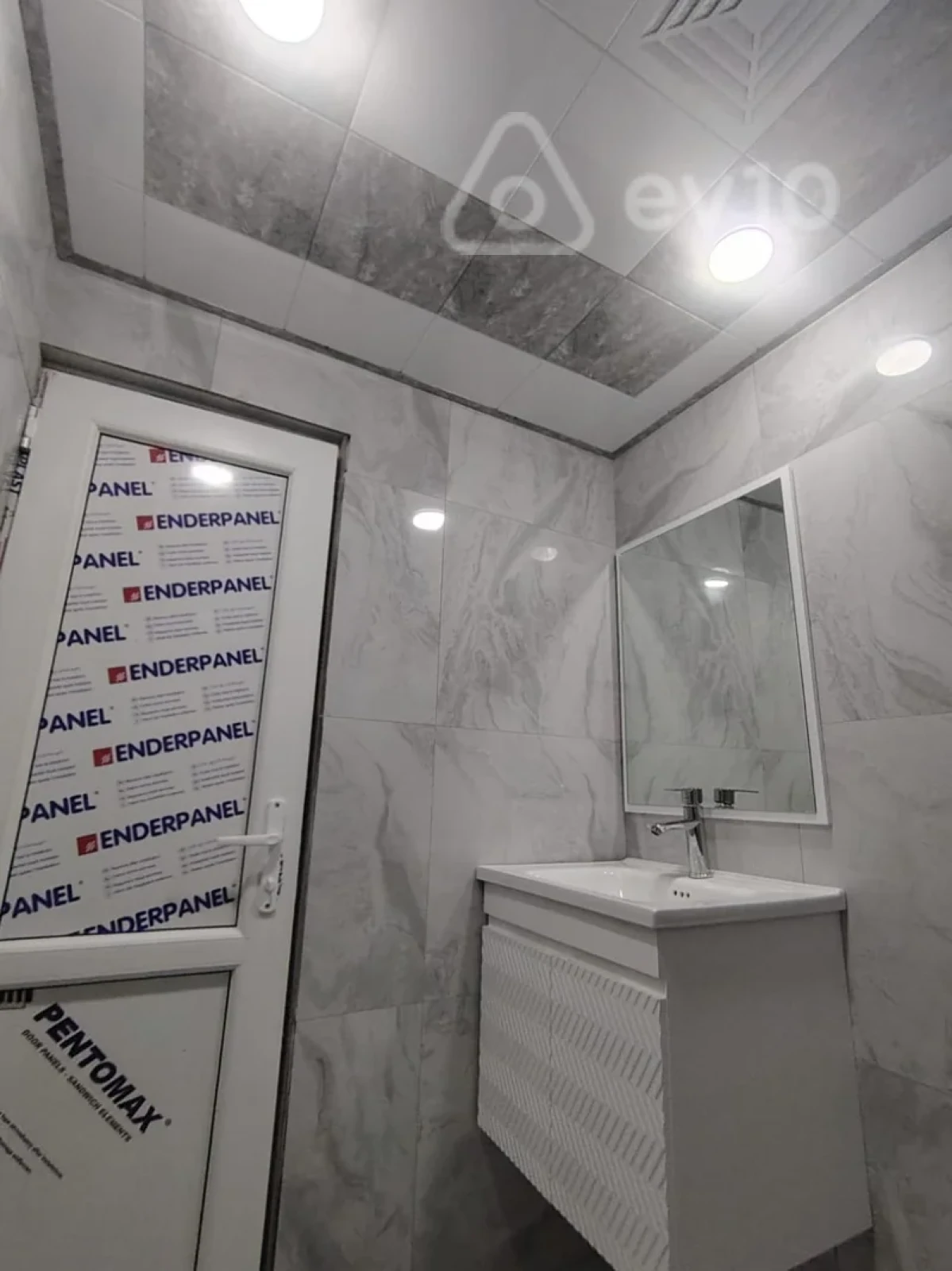 Satılır 3 otaqlı köhnə tikili 75 m²