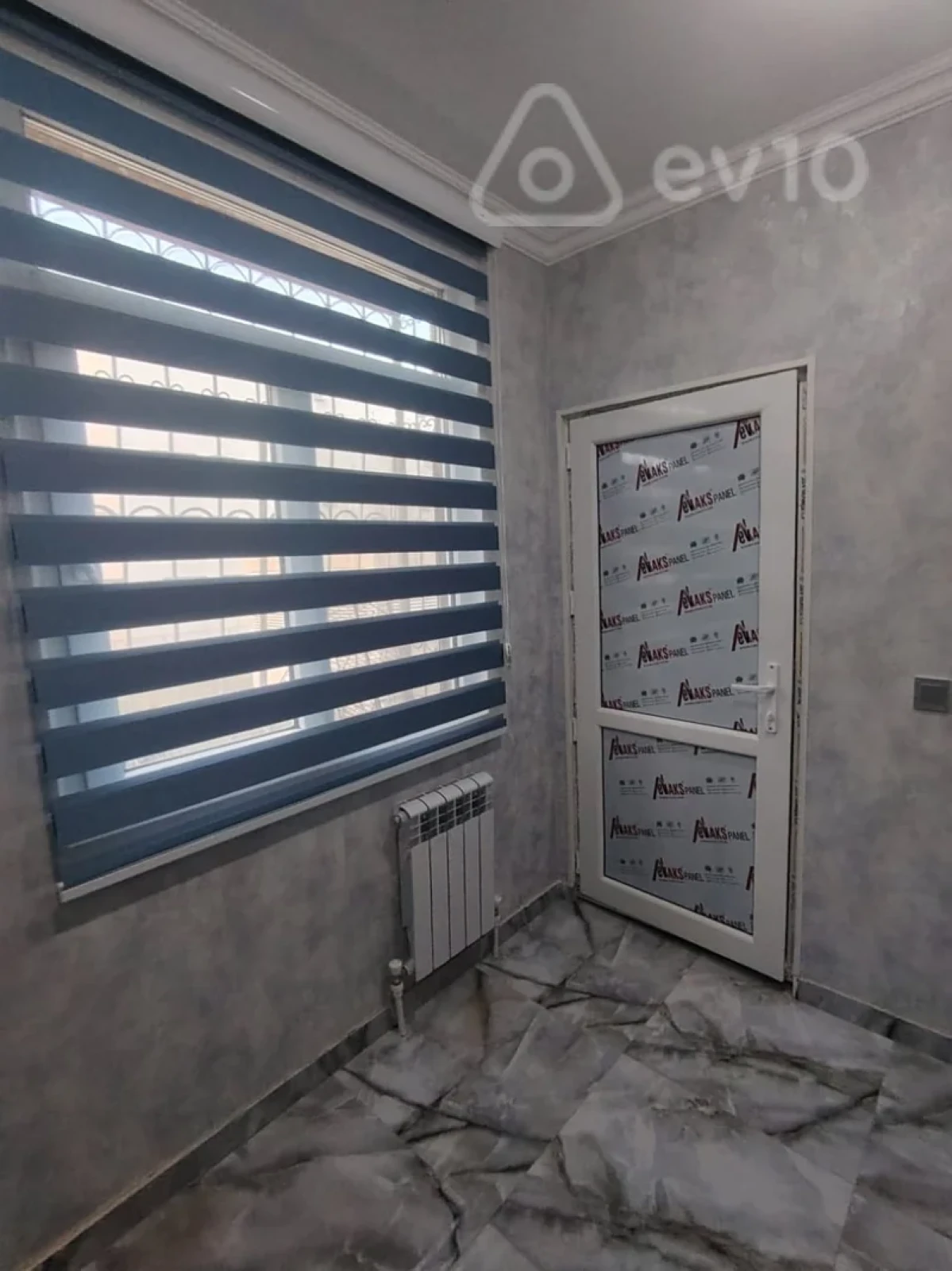 Satılır 3 otaqlı köhnə tikili 75 m²