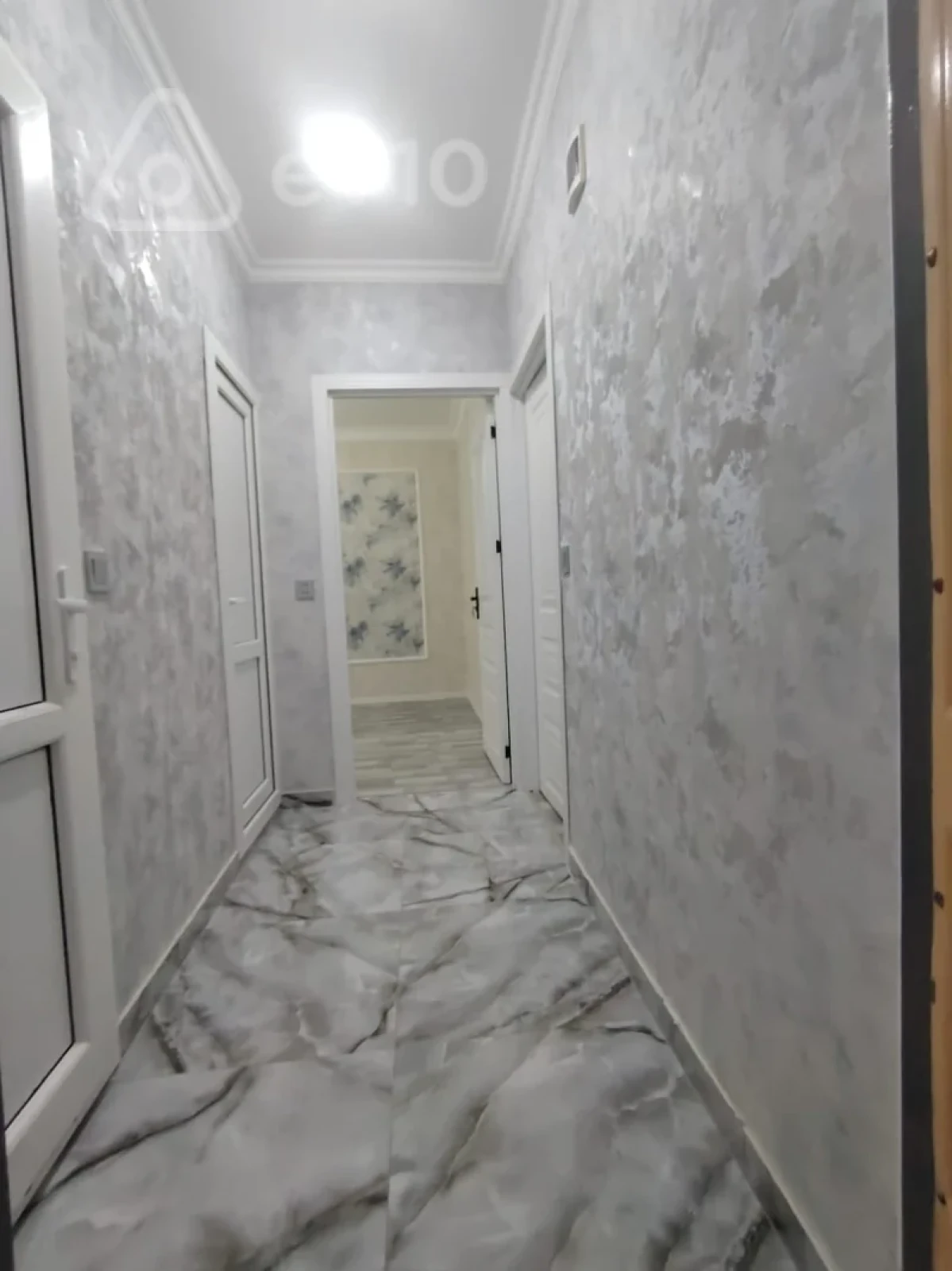 Satılır 3 otaqlı köhnə tikili 75 m²