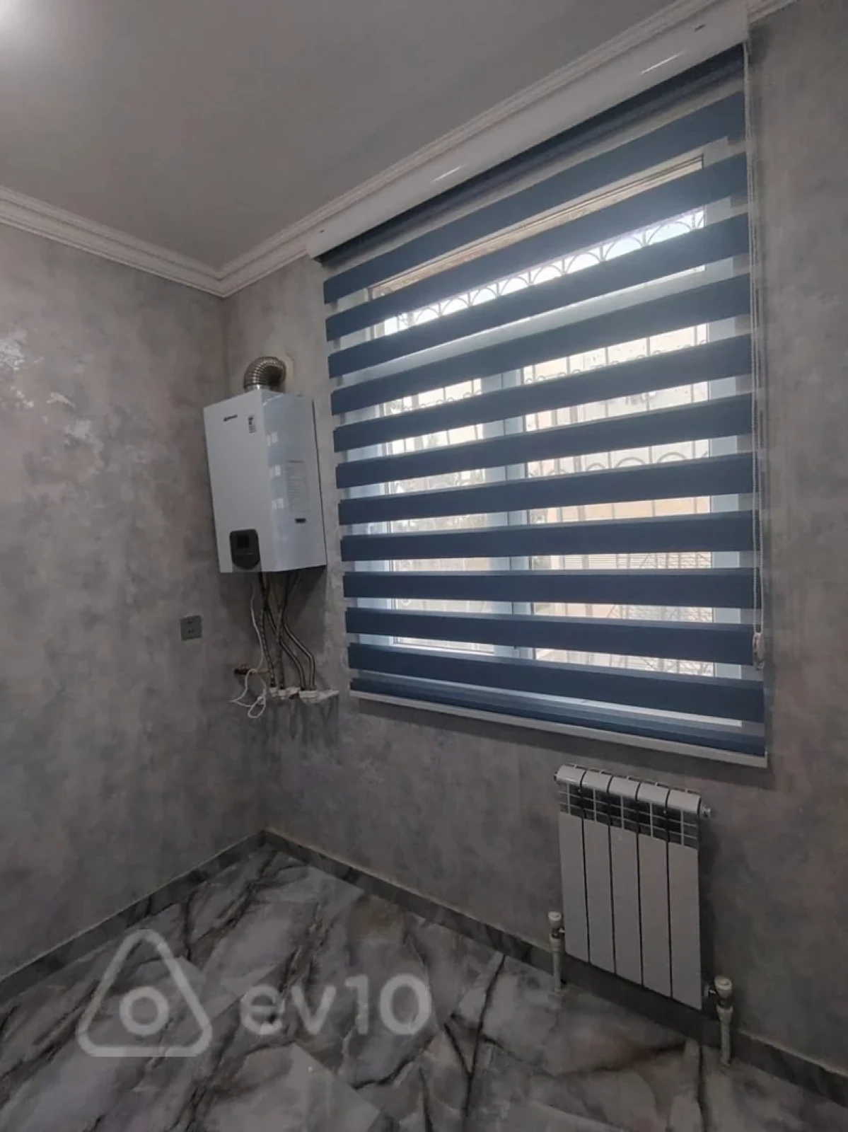 Satılır 3 otaqlı köhnə tikili 75 m²