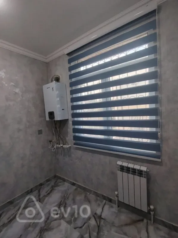 Satılır 3 otaqlı köhnə tikili 75 m²