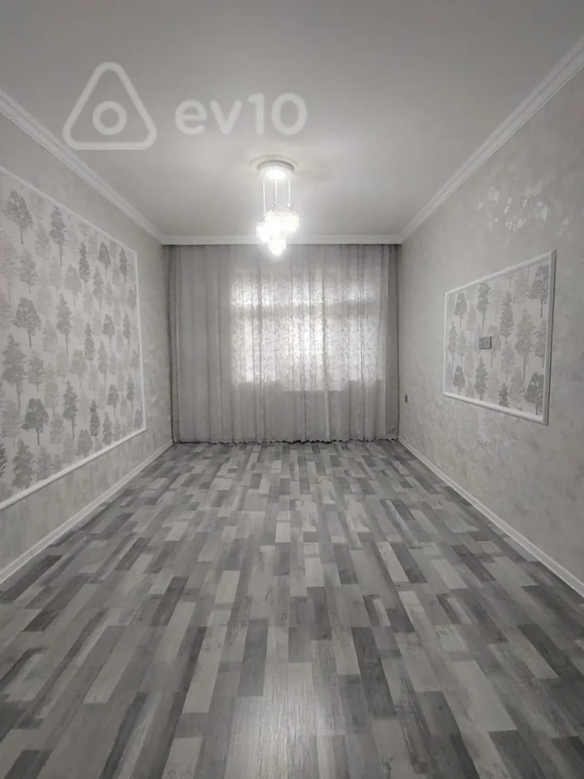 Satılır 3 otaqlı köhnə tikili 75 m²