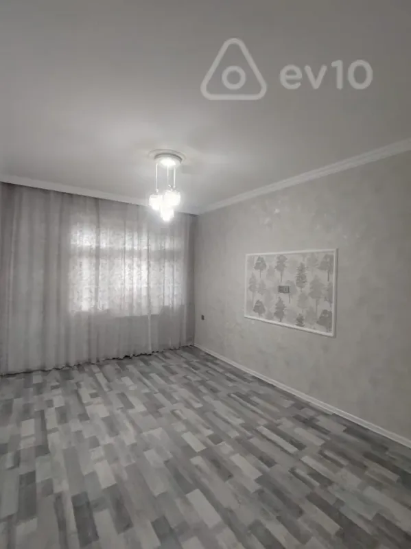 Satılır 3 otaqlı köhnə tikili 75 m²
