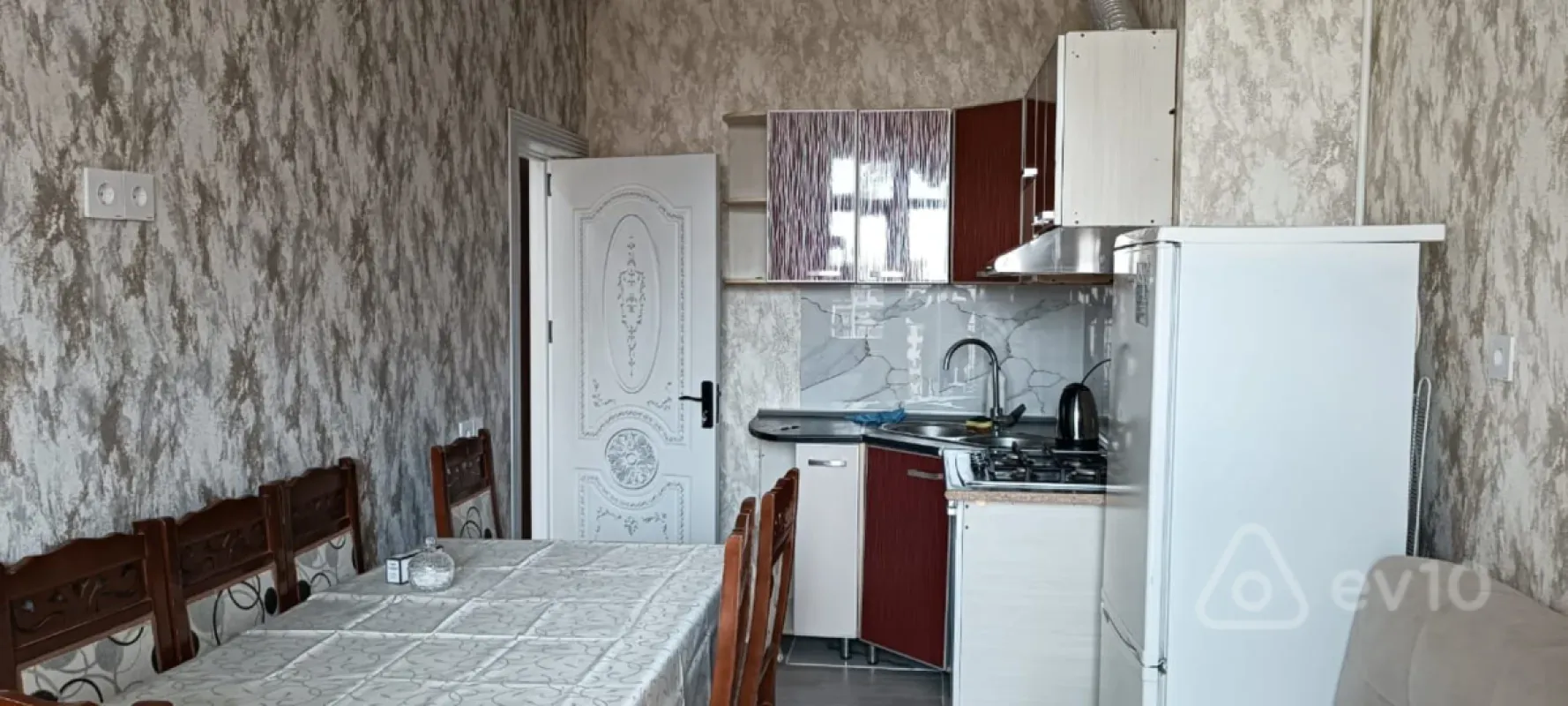 Kirayə verilir 2 otaqlı yeni tikili 55 m²