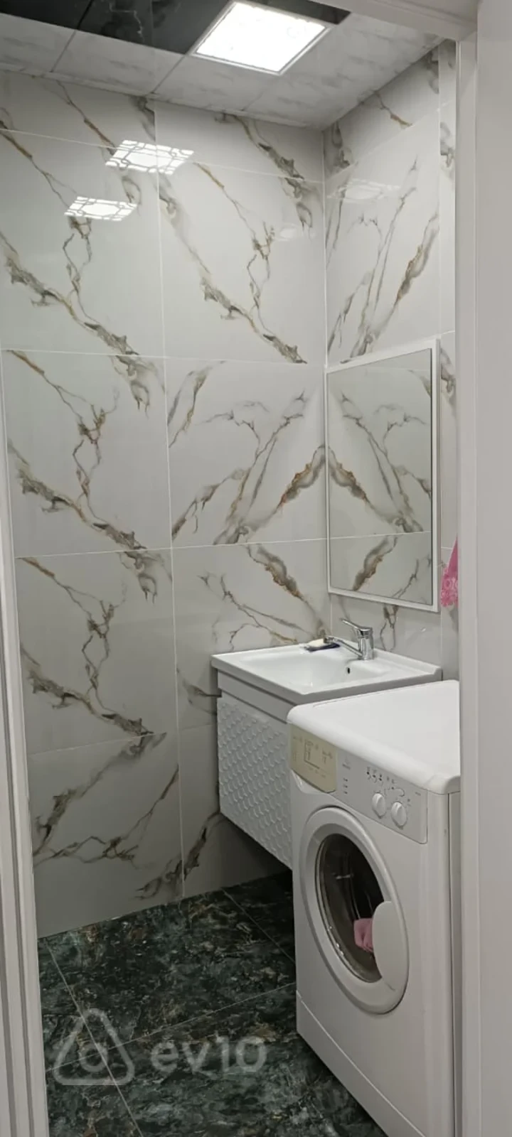 Kirayə verilir 2 otaqlı yeni tikili 55 m²