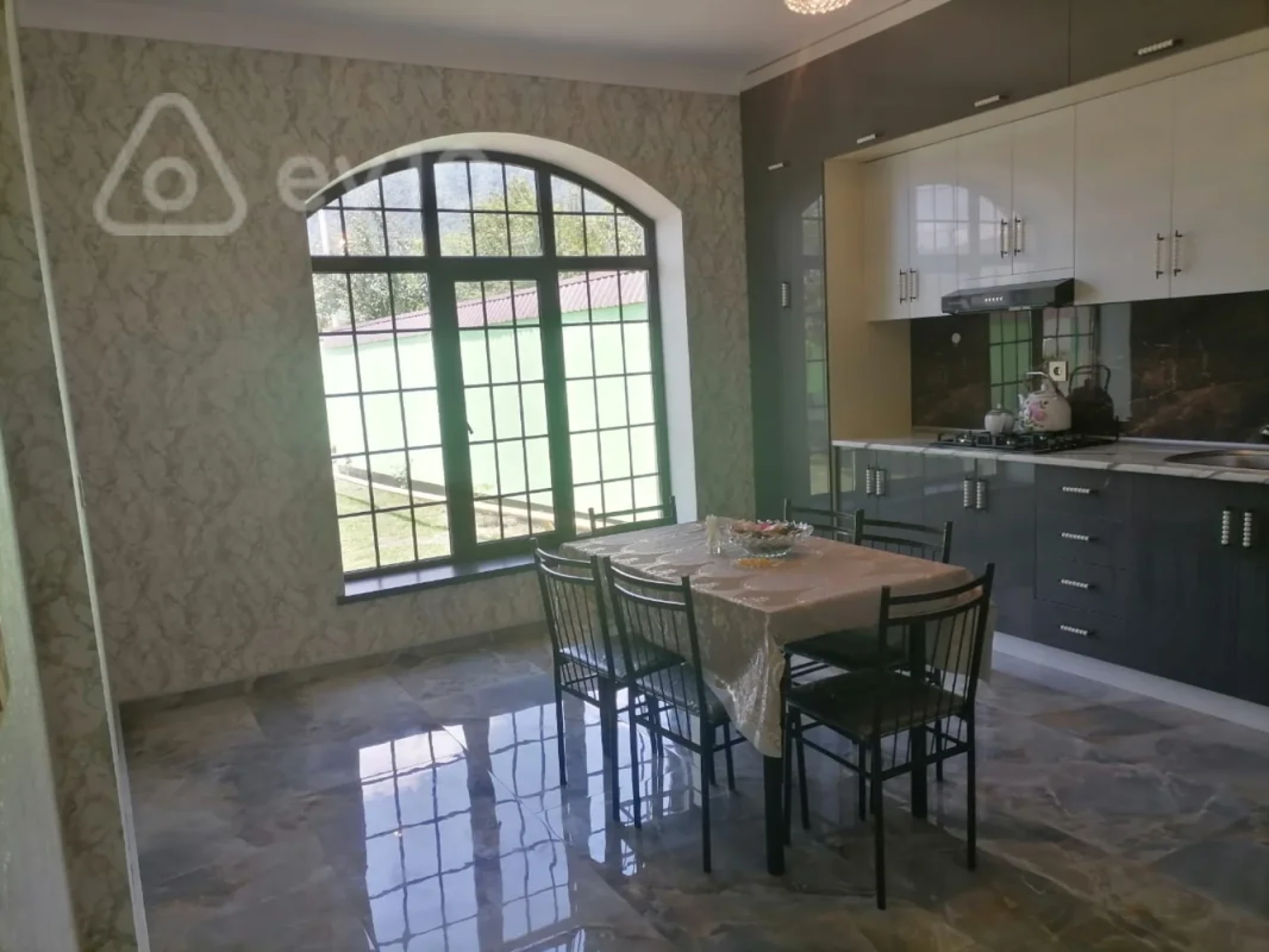 Kirayə verilir 3 otaqlı həyət evi 5 m²