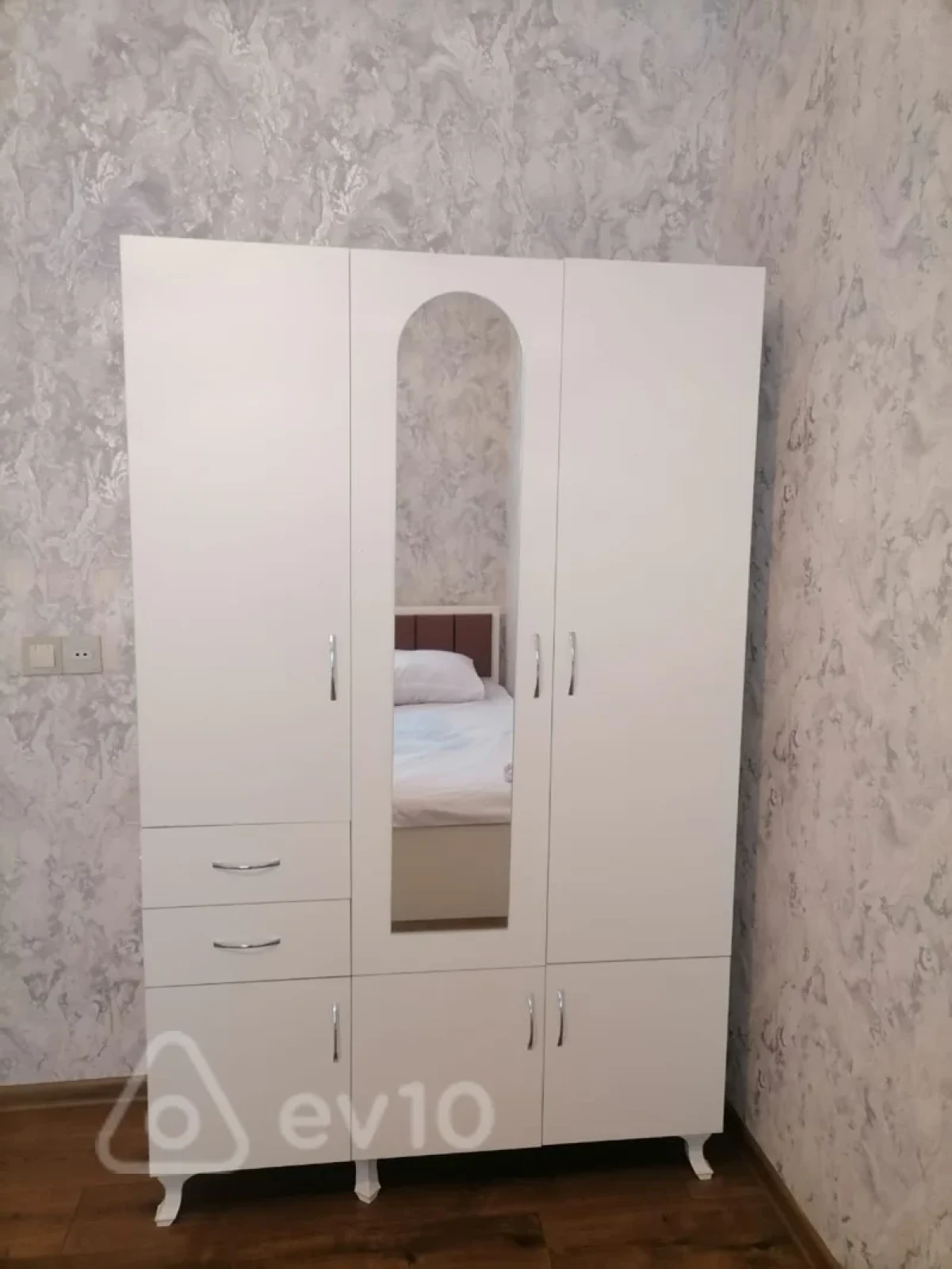 Kirayə verilir 3 otaqlı həyət evi 5 m²