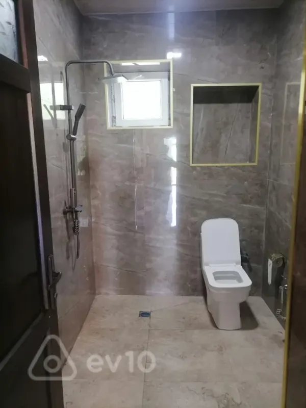 Kirayə verilir 3 otaqlı həyət evi 5 m²