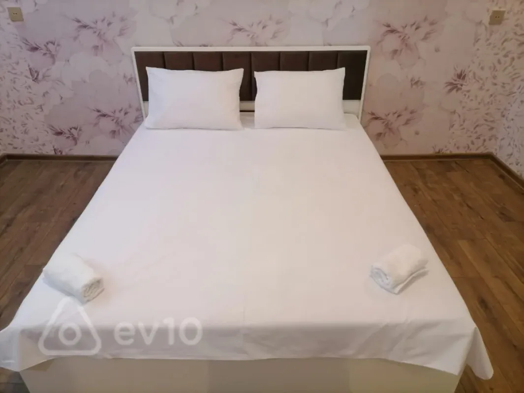 Kirayə verilir 3 otaqlı həyət evi 5 m²