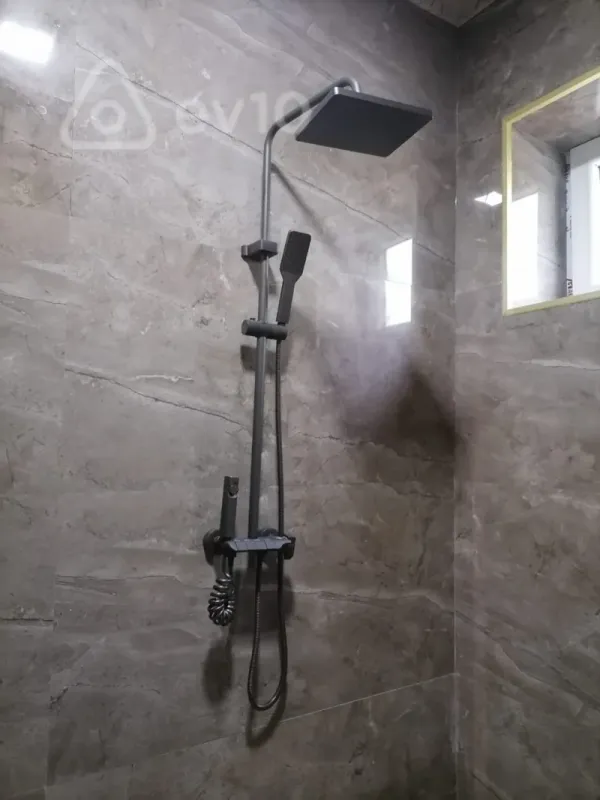 Kirayə verilir 3 otaqlı həyət evi 5 m²