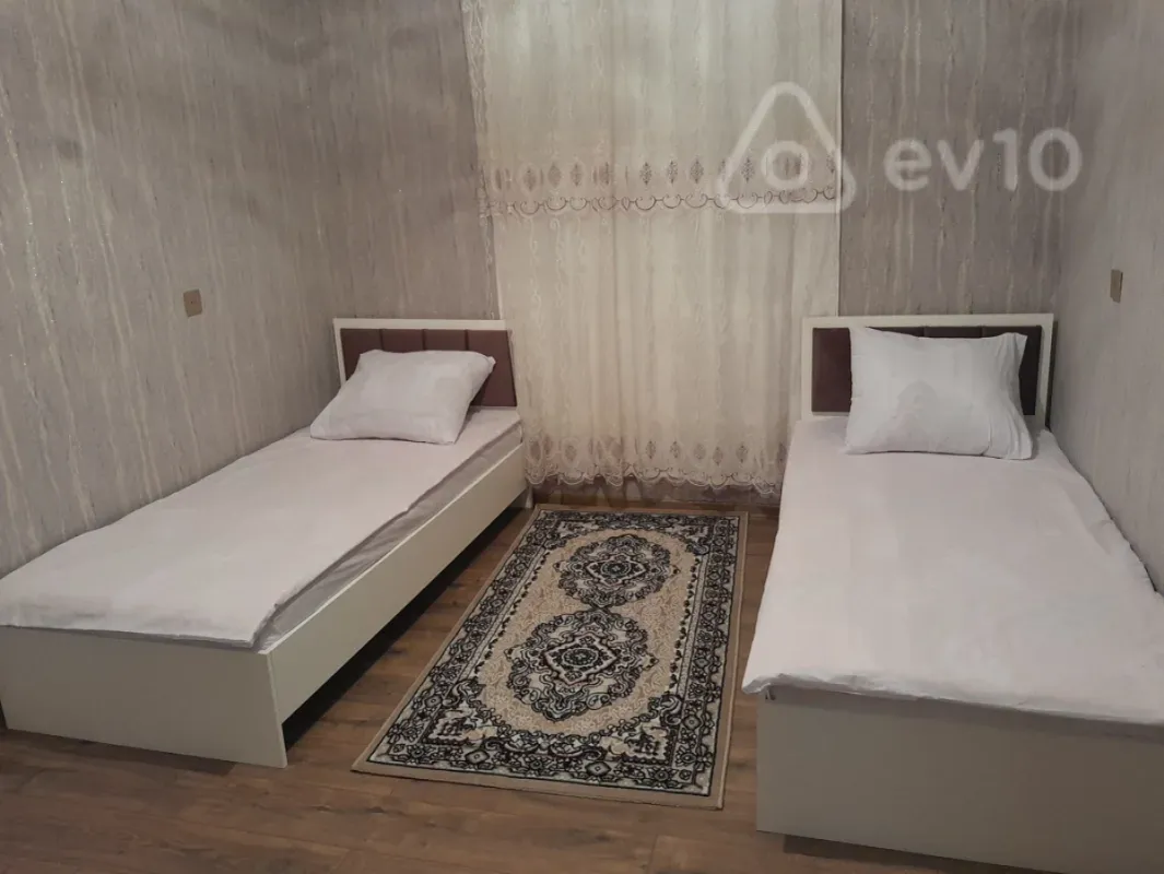 Kirayə verilir 3 otaqlı həyət evi 5 m²