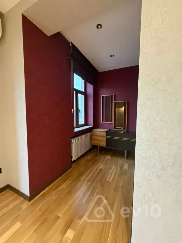 Kirayə verilir 2 otaqlı yeni tikili 83 m²