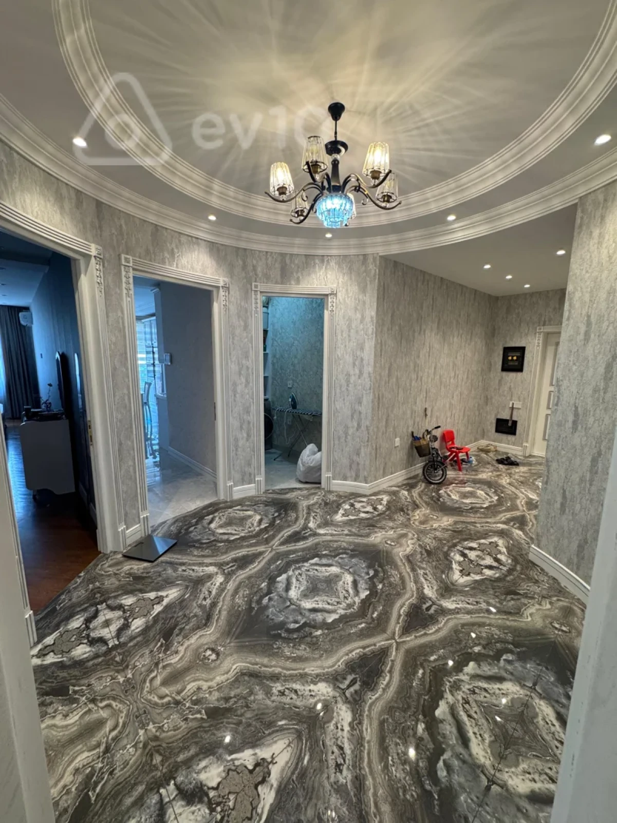 Kirayə verilir 3 otaqlı yeni tikili 140 m²