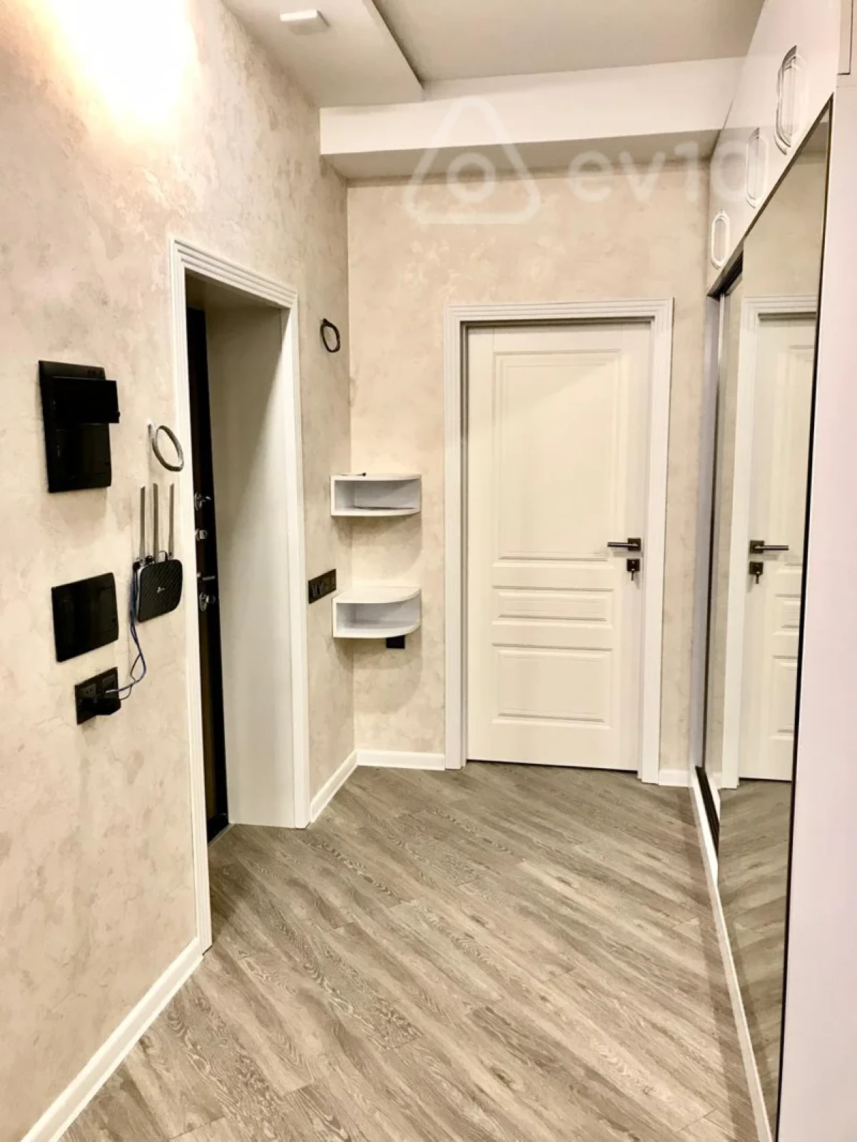 Kirayə verilir 3 otaqlı yeni tikili 125 m²