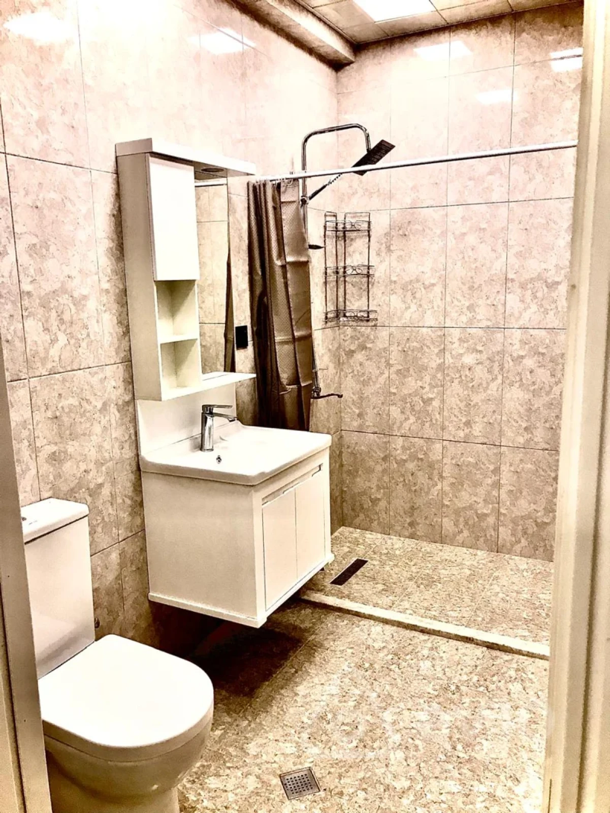 Kirayə verilir 3 otaqlı yeni tikili 125 m²