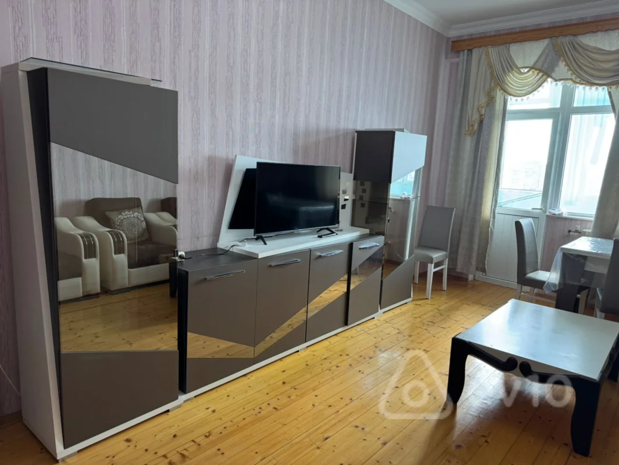 Kirayə verilir 2 otaqlı yeni tikili 75 m²