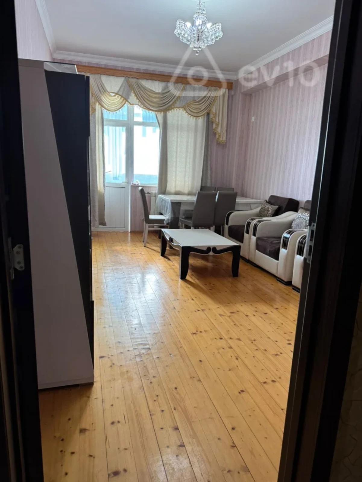 Kirayə verilir 2 otaqlı yeni tikili 75 m²