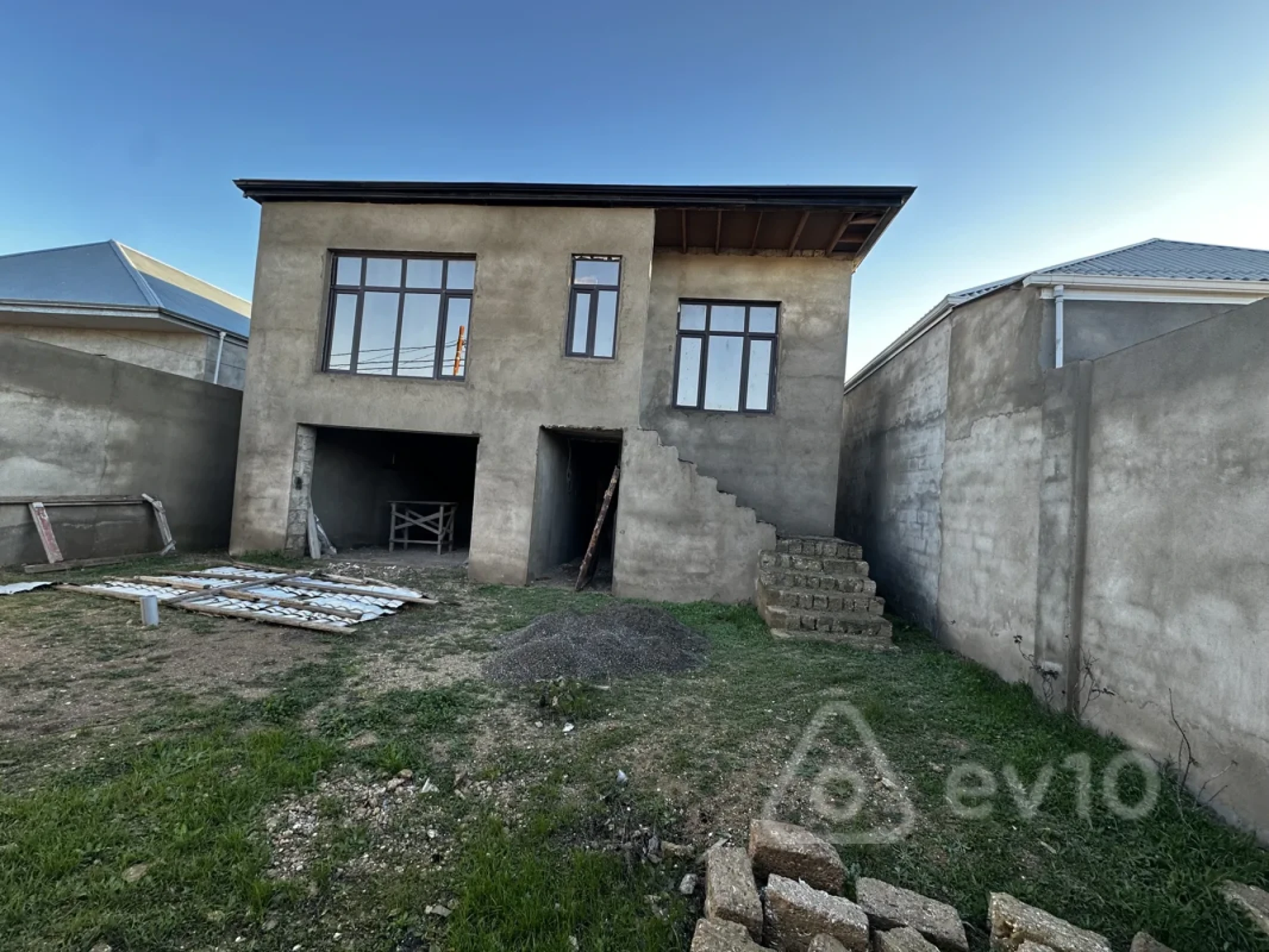 Satılır 6 otaqlı yeni tikili 120 m²