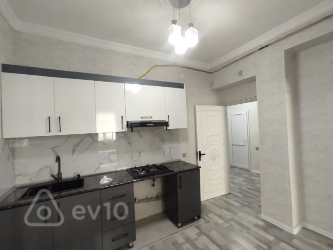 Satılır 2 otaqlı yeni tikili 65 m²