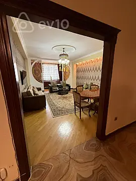 Kirayə verilir 4 otaqlı yeni tikili 200 m²