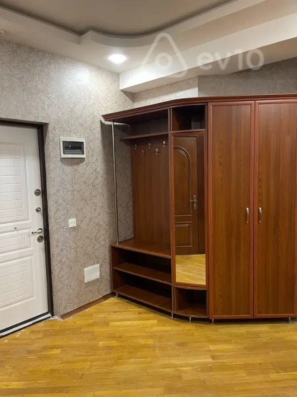 Kirayə verilir 2 otaqlı yeni tikili 70 m²