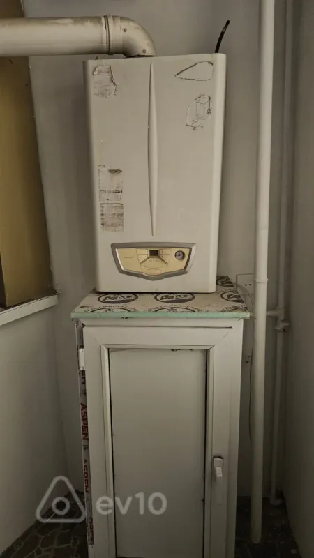 Kirayə verilir 2 otaqlı yeni tikili 70 m²