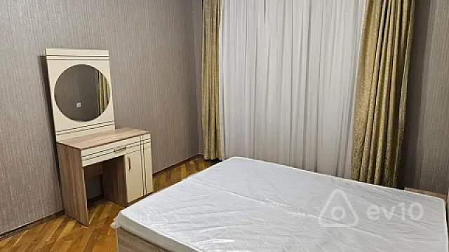 Kirayə verilir 2 otaqlı yeni tikili 70 m²