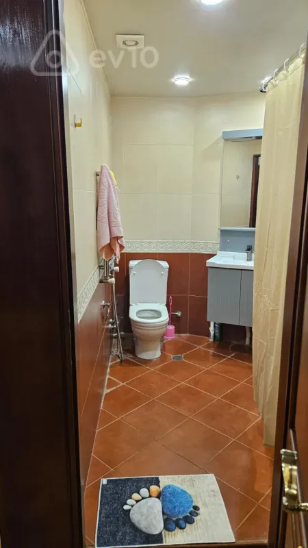 Kirayə verilir 2 otaqlı yeni tikili 70 m²