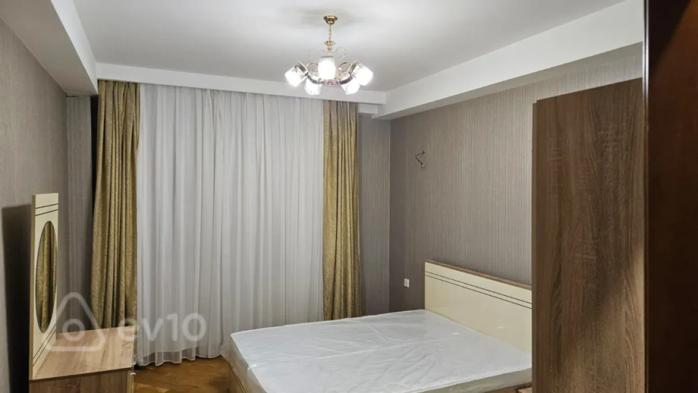 Kirayə verilir 2 otaqlı yeni tikili 70 m²