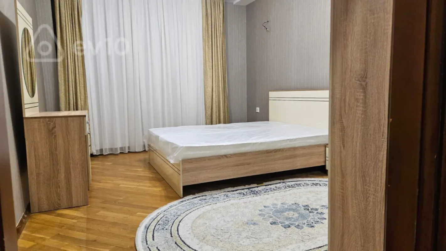 Kirayə verilir 2 otaqlı yeni tikili 70 m²