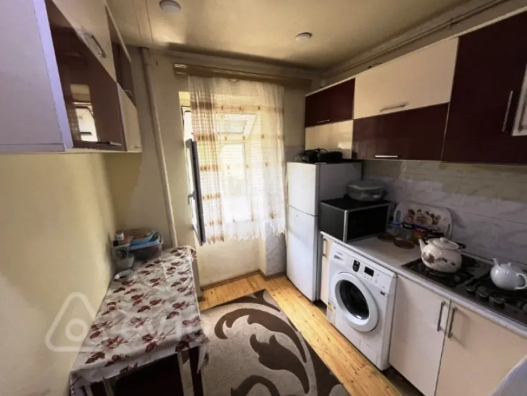 Satılır 3 otaqlı köhnə tikili 70 m²