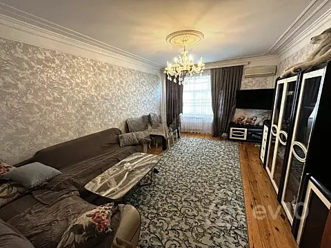 Satılır 3 otaqlı köhnə tikili 70 m²