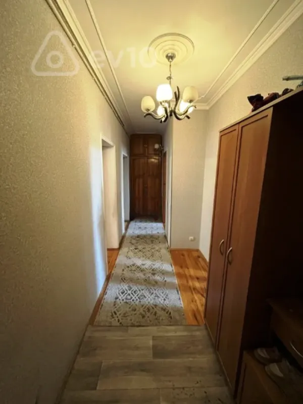 Satılır 3 otaqlı köhnə tikili 70 m²