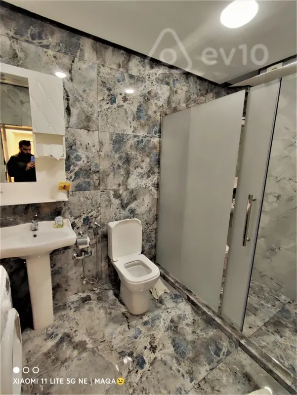 Kirayə verilir 2 otaqlı yeni tikili 80 m²