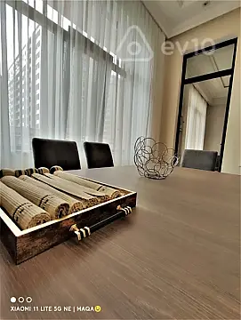 Kirayə verilir 2 otaqlı yeni tikili 80 m²