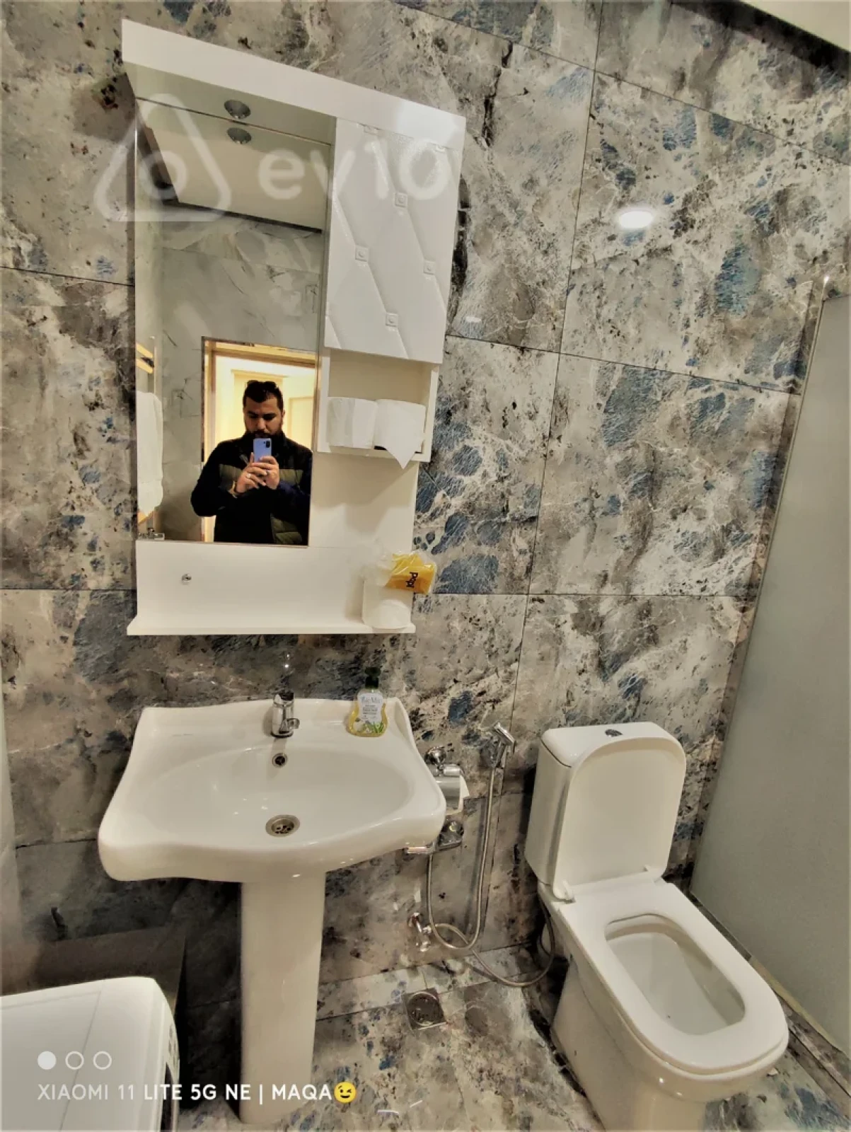 Kirayə verilir 2 otaqlı yeni tikili 80 m²