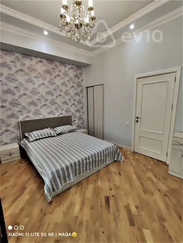 Kirayə verilir 2 otaqlı yeni tikili 80 m²