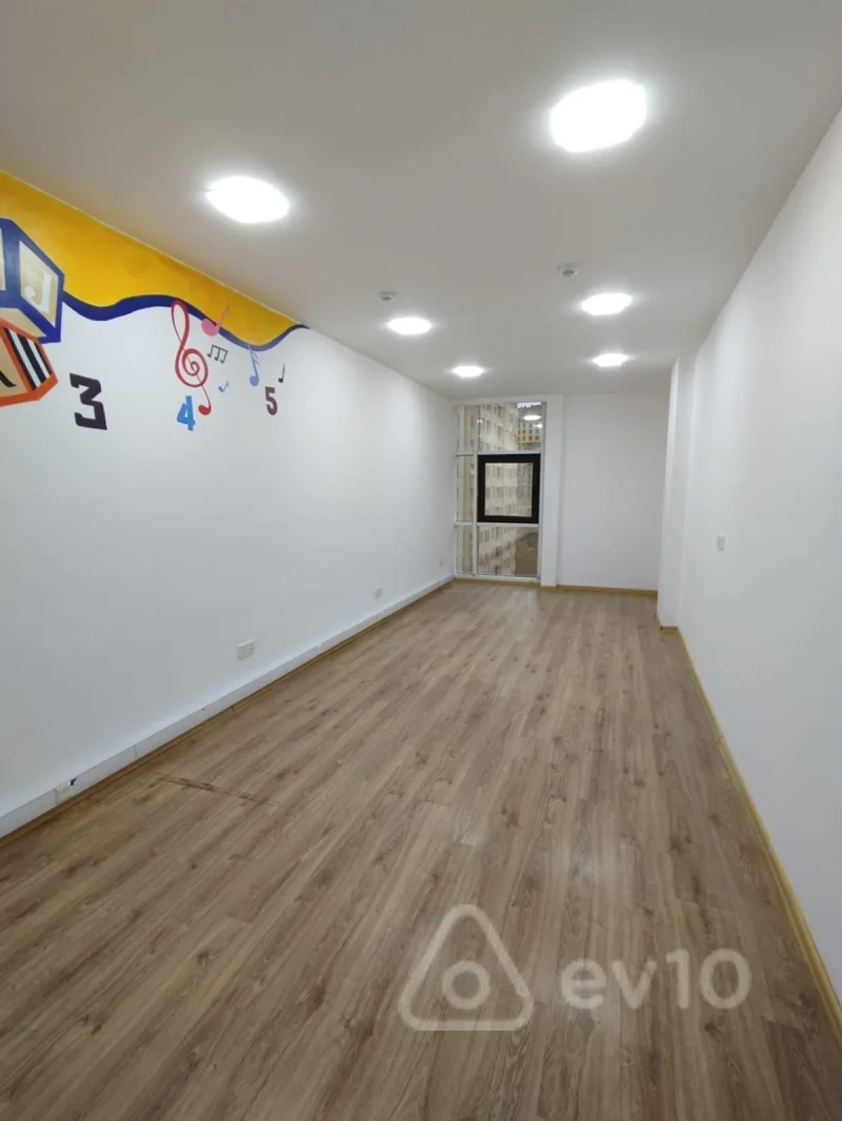 Kirayə verilir 1 otaqlı ofis 32 m²