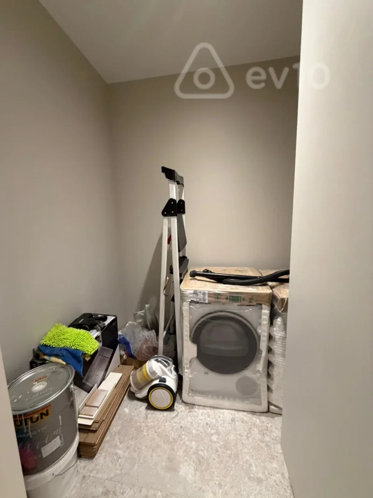 Kirayə verilir 5 otaqlı yeni tikili 220 m²