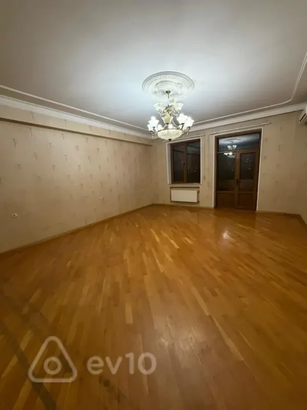 Satılır 4 otaqlı yeni tikili 173 m²