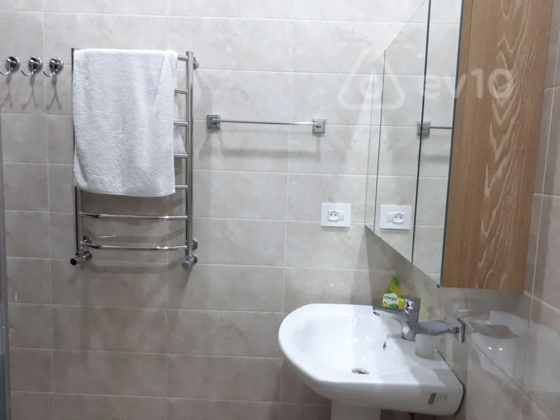 Kirayə verilir 2 otaqlı yeni tikili 78 m²
