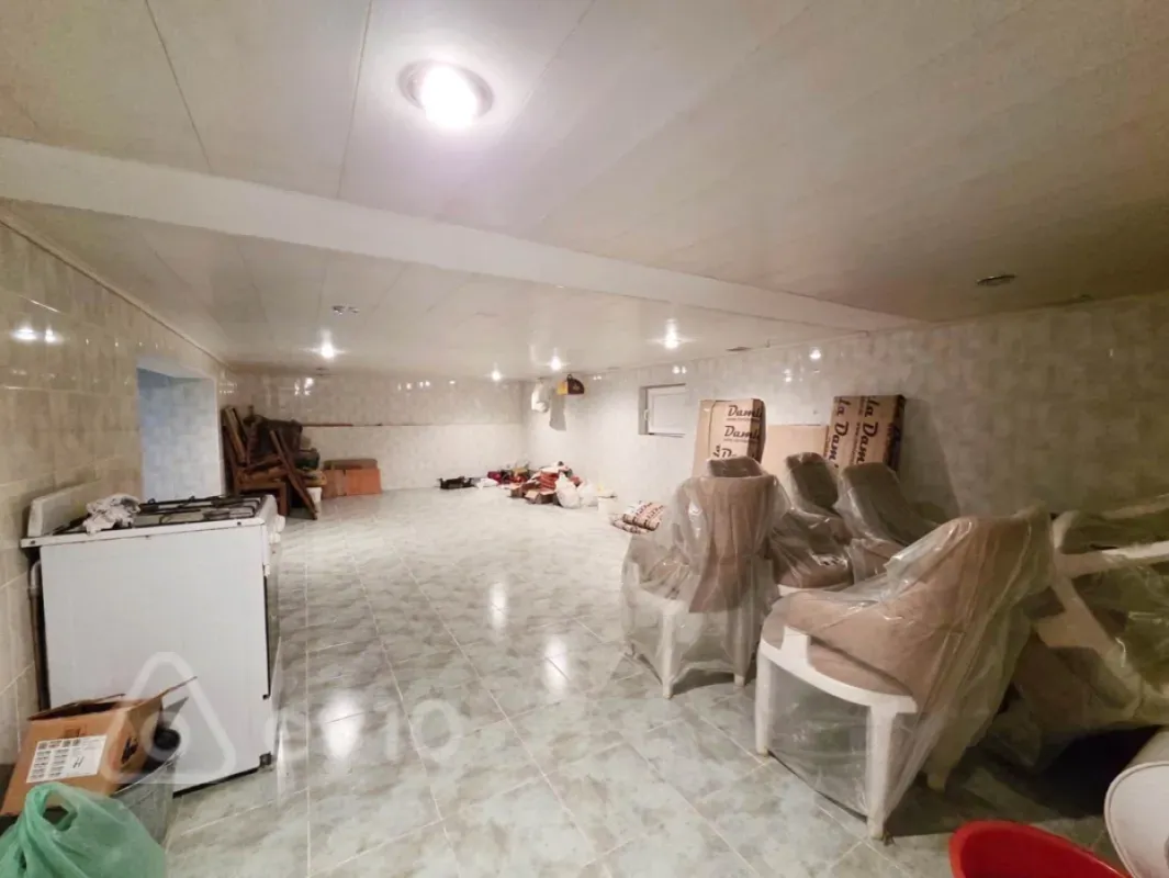 Kirayə verilir 7 otaqlı həyət evi 300 m²