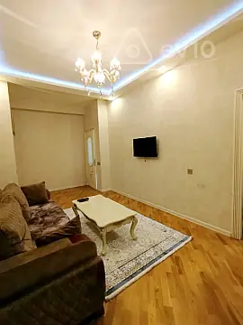 Kirayə verilir 2 otaqlı yeni tikili 60 m²