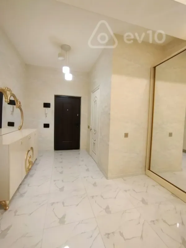 Kirayə verilir 2 otaqlı yeni tikili 60 m²