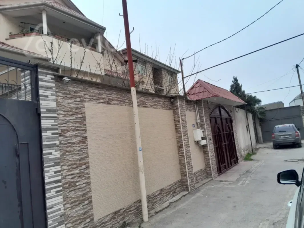 Satılır 6 otaqlı həyət evi 420 m²