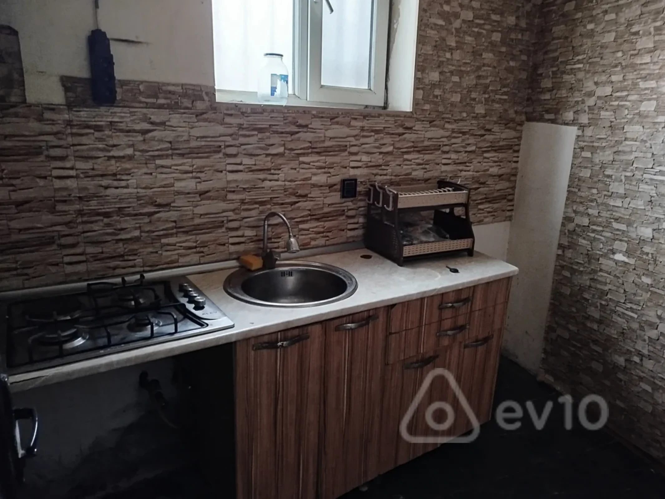 Kirayə verilir 2 otaqlı yeni tikili 50 m²